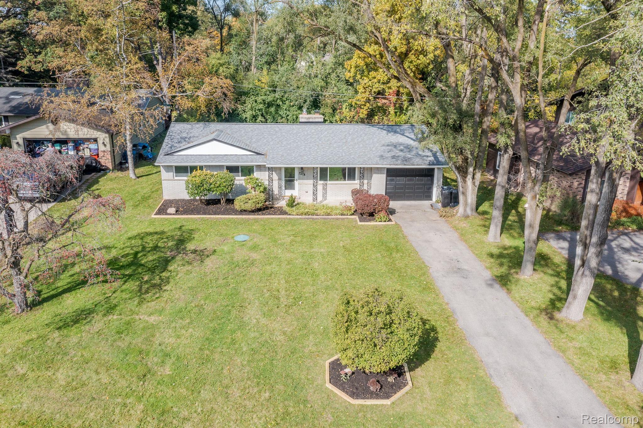 1932 DEVONSHIRE RD 