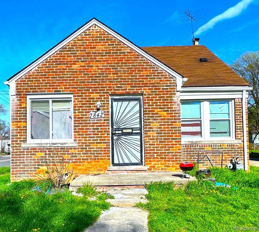 7842 FAUST AVE 