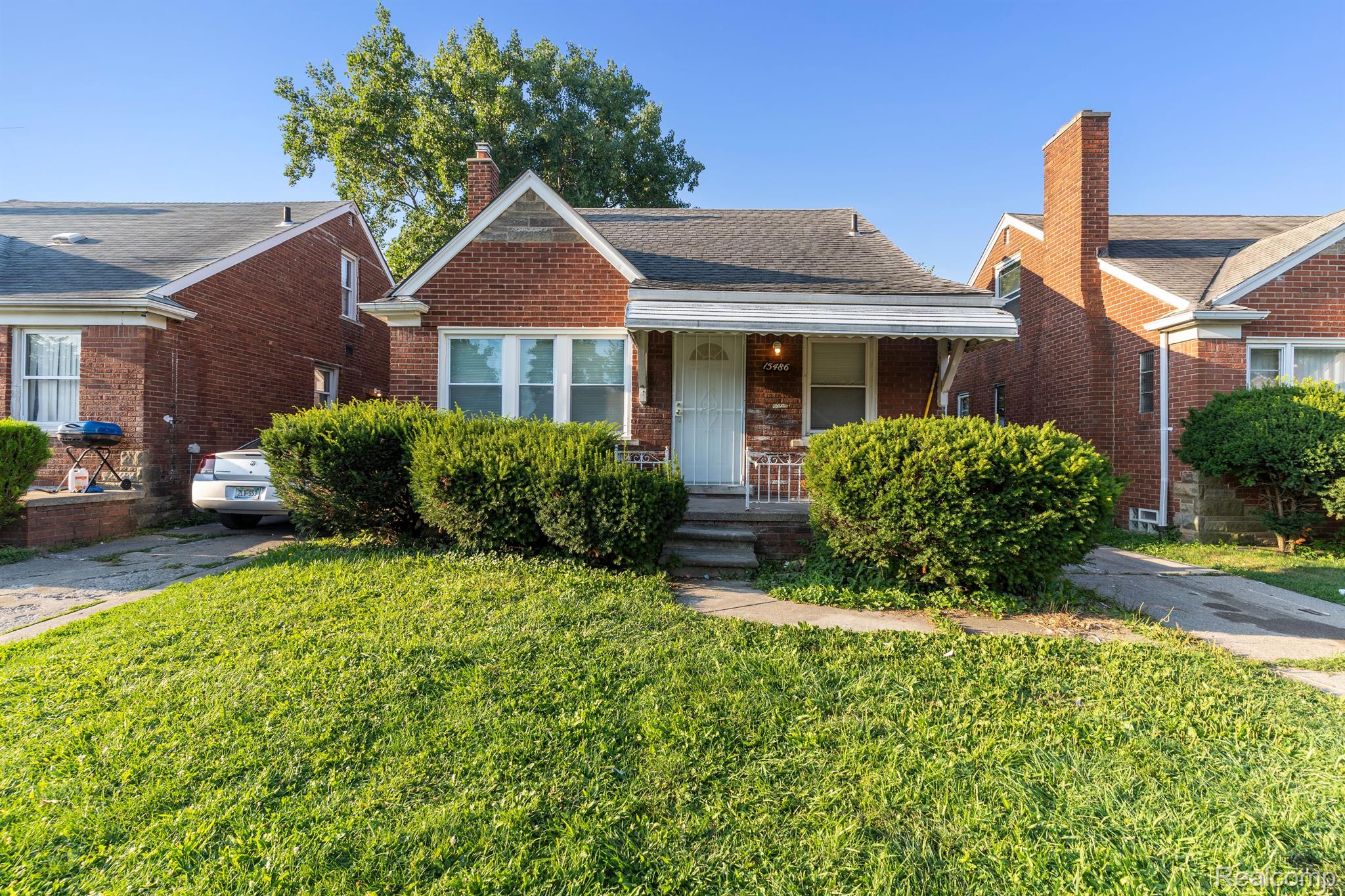15486 FAIRMOUNT Drive